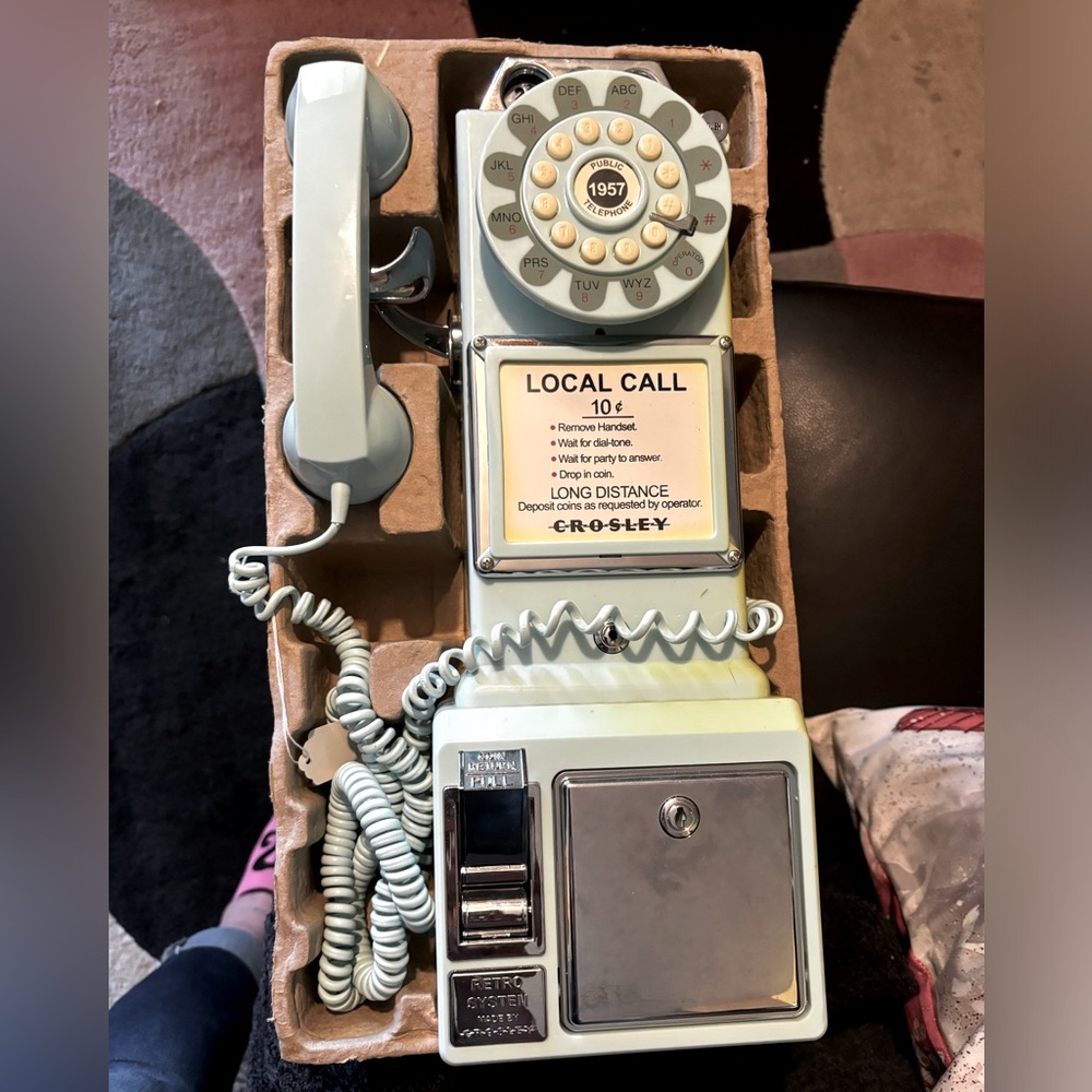1950’s retro pay phone